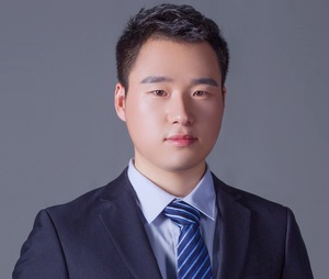 冯东阳律师
执业3年，主要从事合同、保险、交通事故、房地产等法律事务。